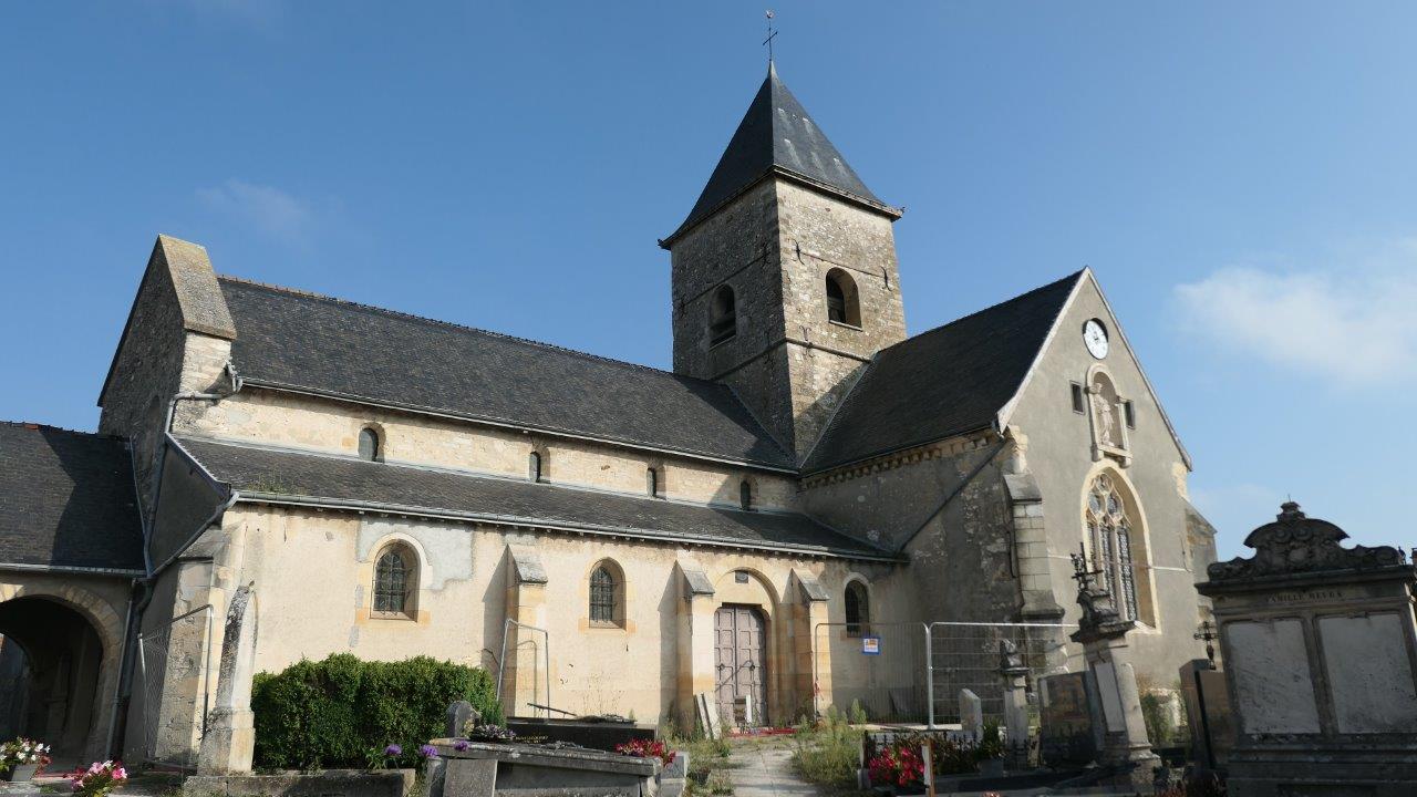 Les Mesneux Kirche St. Remi.jpg